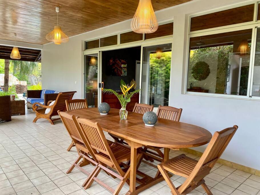 Villa Hoama Lodge Moorea Teavaro Екстериор снимка