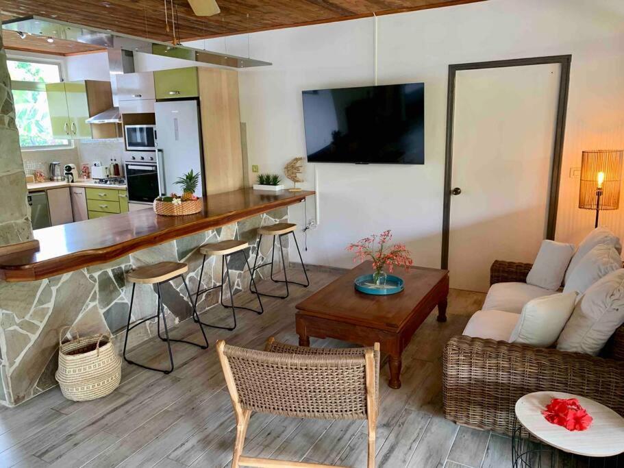 Villa Hoama Lodge Moorea Teavaro Екстериор снимка